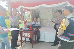 Tingkatkan Harkamtibmas Jelang Pilkada, Polres Tebing Tinggi Cek Pos Satkamling Cokro.